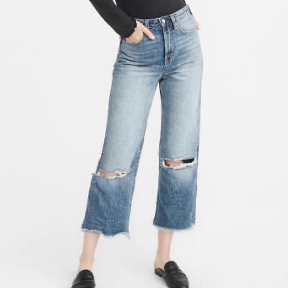 Abercrombie and Fitch Simone High Rise Wide Leg Crop Jeans - Picture 1 of 3